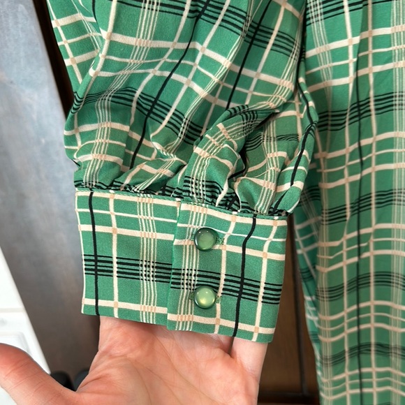 Gorgeous lined Lumiere Green and White Long Sleeve Jumpsuit - Christmas holiday - Picture 3 of 10